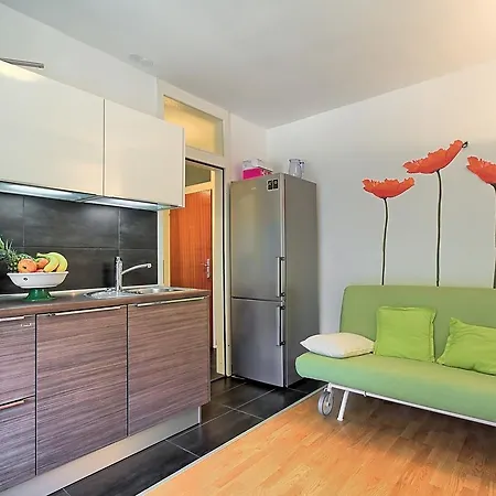 Neva House With * Umag